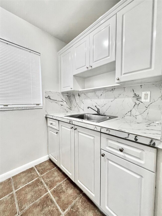 Building Photo - 10 NW 77th St