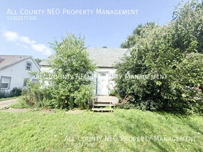 Building Photo - 1569 W Market St