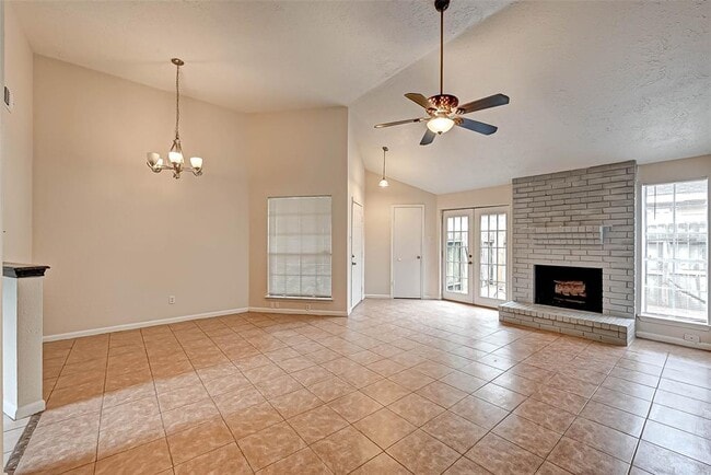 Building Photo - 17435 Glenmorris Dr