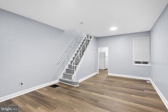 Building Photo - 3317 Kip St