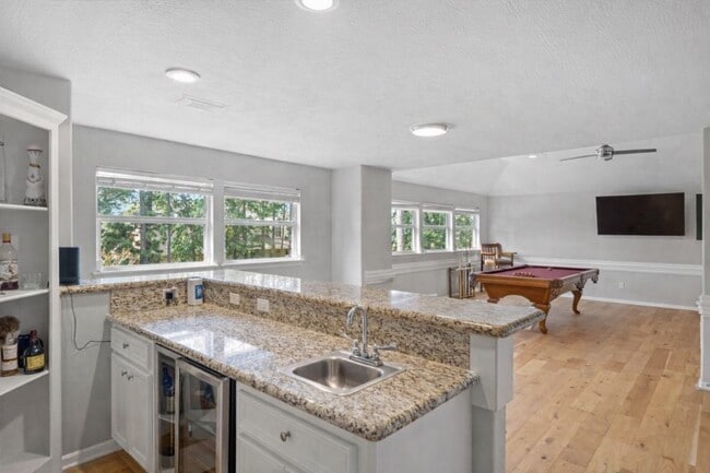 Building Photo - 25307 Piney Bend Ct