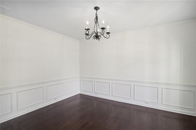 Building Photo - 5770 Rialto Way