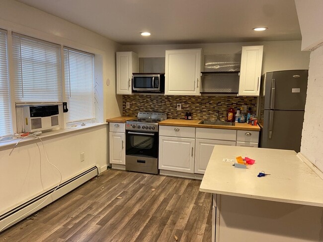 Building Photo - 373-375-375 3rd St