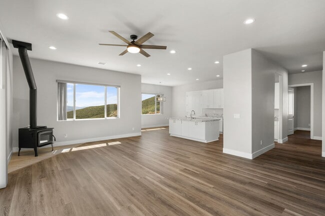 Building Photo - 15690 E Orch Vw Rd