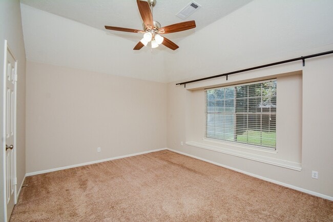 Building Photo - 14931 Chestnut Falls Dr