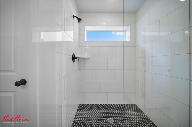 Building Photo - Brand New 3 Bedroom Townhome