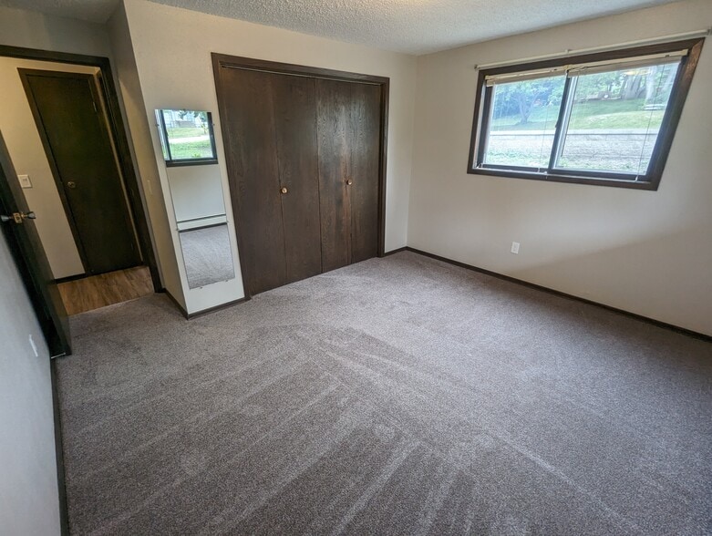 Bedroom 1 Closet - 705 2nd Ave NE