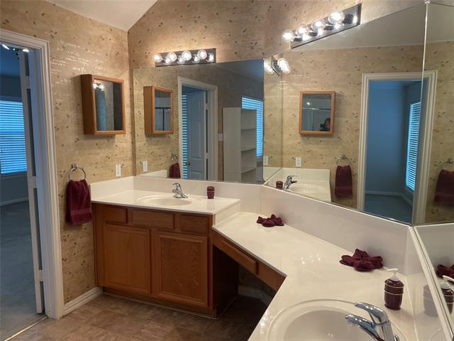 Building Photo - 5904 Pinyon Dr