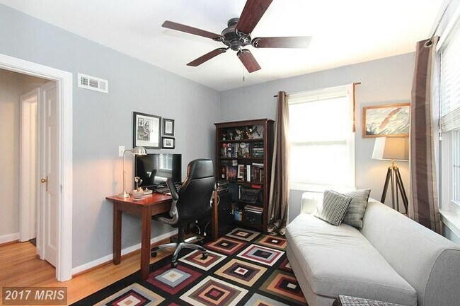 Building Photo - Wonderful Home in Great Arlington Location!