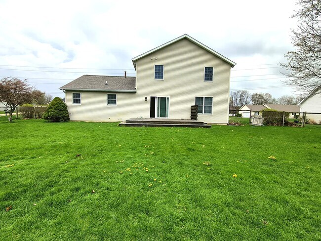 Building Photo - 52212 Evard Dr