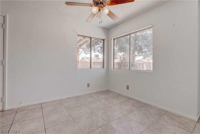 Building Photo - 5519 Myron Cir