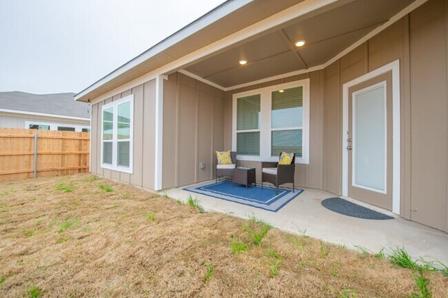 Building Photo - 3703 McCleland Crk Trl