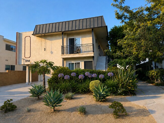 Building Photo - can374