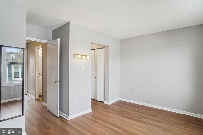 Building Photo - 13725 Avonshire Dr