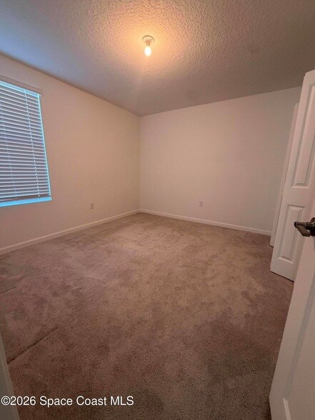 Building Photo - 1707 Colebrook Cir SW