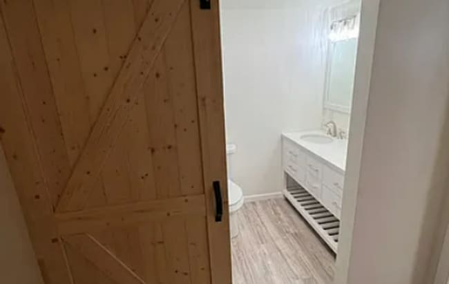 Building Photo - $0 First Month's Rent / $0 Deposit at Move-in