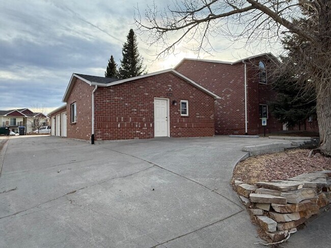 Building Photo - 5411 Imperial Ct