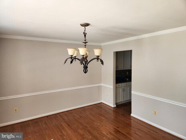Building Photo - 4893 Frishman Ct