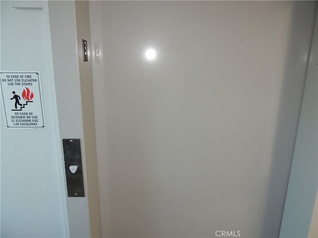 Building Photo - 22735 Del Valle St