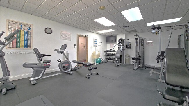 Building Photo - 9455 Collins Ave