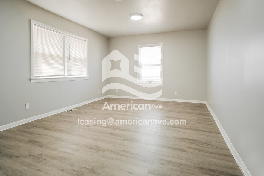 Building Photo - 1627 N Atlanta Ct