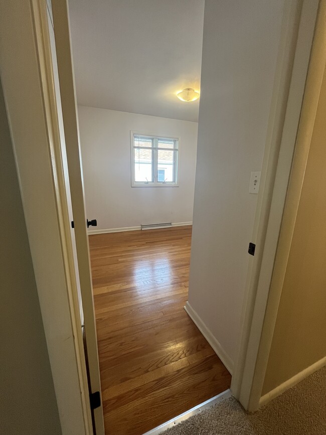 Bedroom 3 w/ hardwood floor - 3007 S 95th St