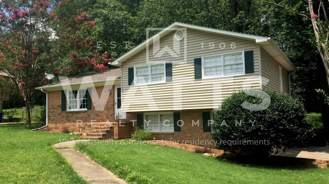 Primary Photo - Great 4 Bedroom Split-Level Home in Heart of Hoover