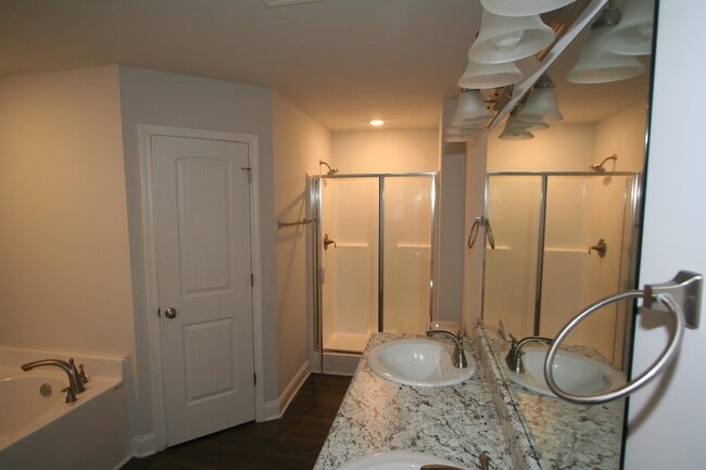 Building Photo - 3506 Sabra Ln