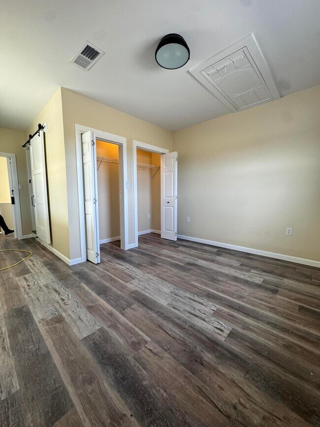 Building Photo - 501 Webb Ridge Rd