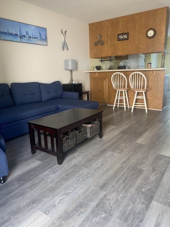 Building Photo - 100 Ye Olde Kings Hwy