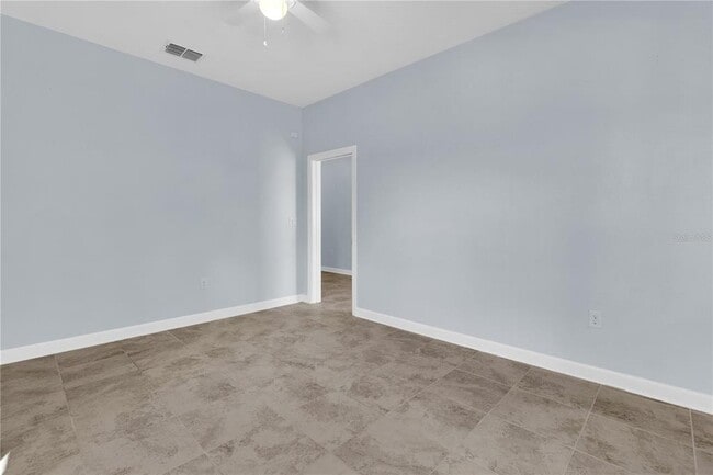 Building Photo - 12111 Imaginary Way