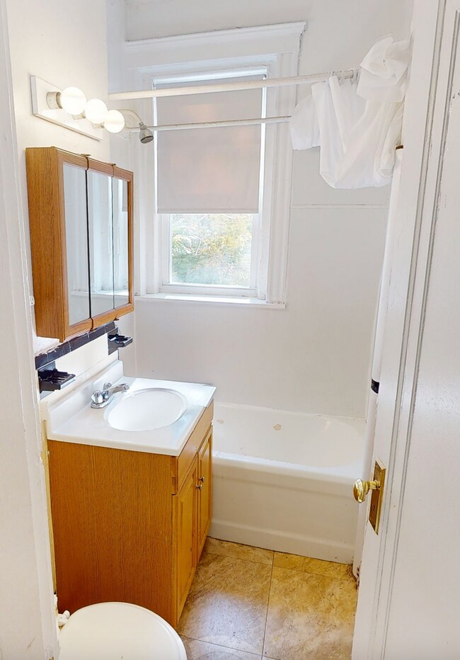 Building Photo - 9/1 No Fee! Cleveland Circle area 2BR in elevator bldg!