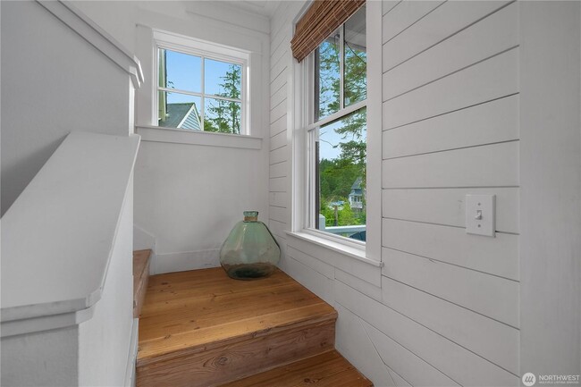 Building Photo - 31 Sellwood Ln