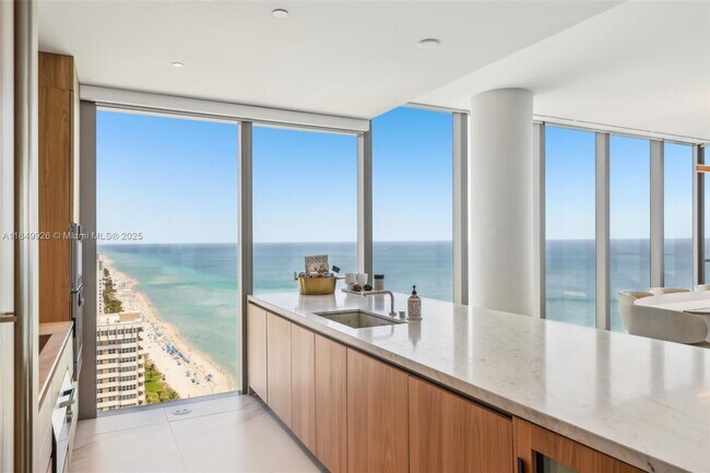 Building Photo - 2000 S Ocean Dr