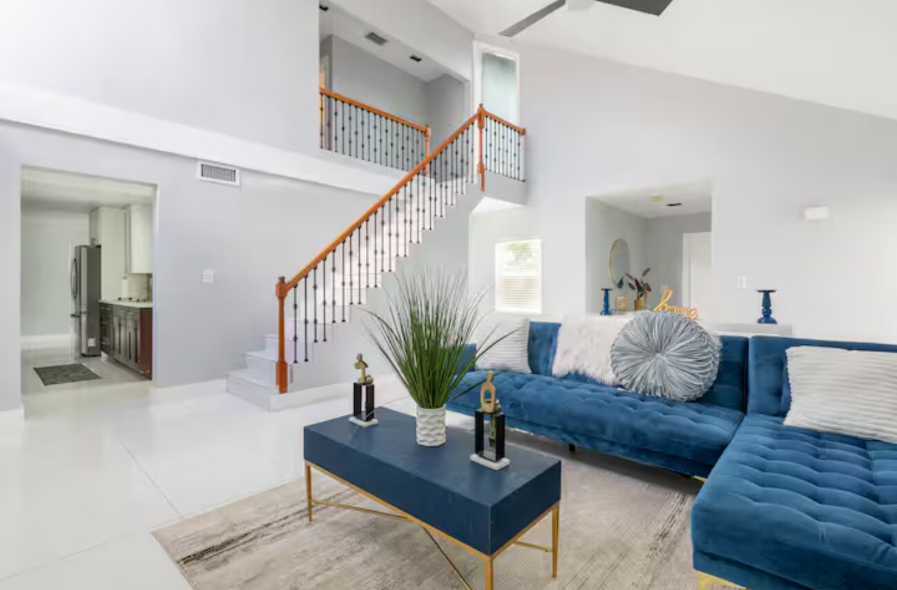 Building Photo - 9371 NW 33rd Pl