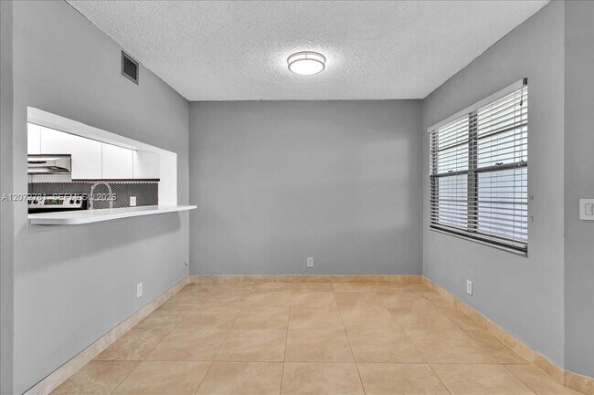 Building Photo - 1300 SW 125th Ave