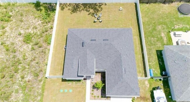 Building Photo - 7439 SW 130th Ln