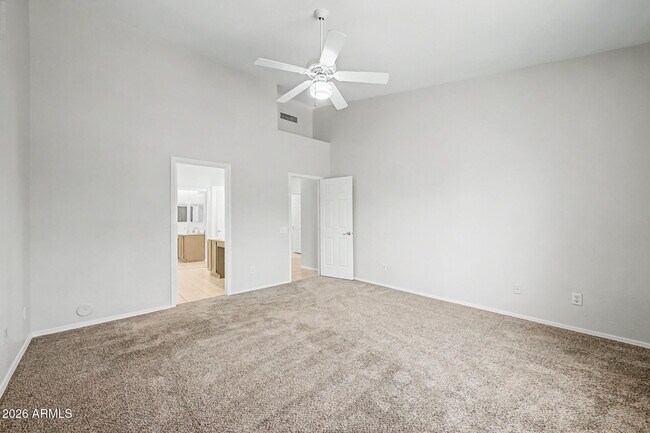 Building Photo - 405 W Primoroso Dr