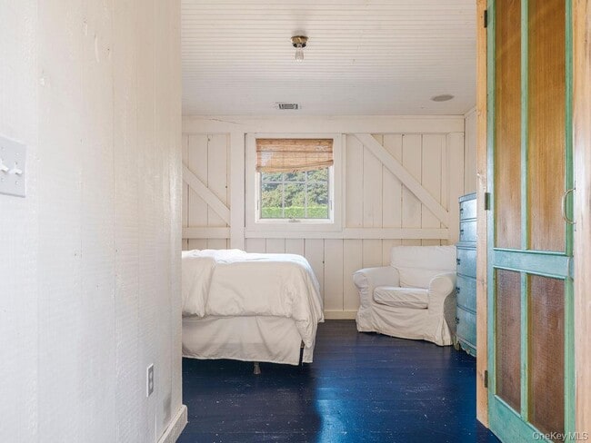 Building Photo - 29500 Main Rd