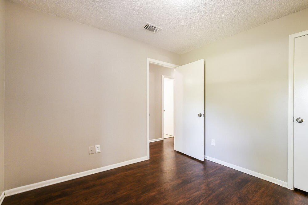 Building Photo - 534 S Sundance Dr