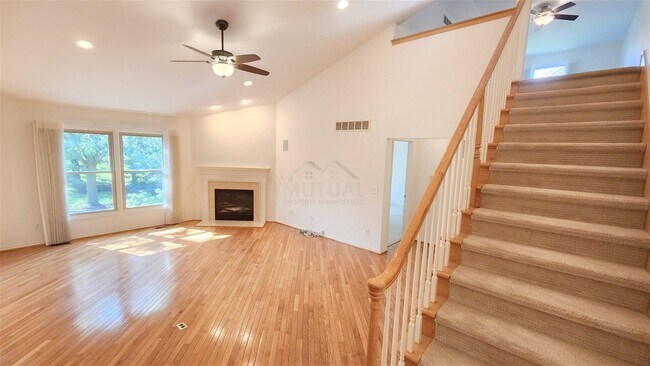 Building Photo - 29157 Hemingway Dr