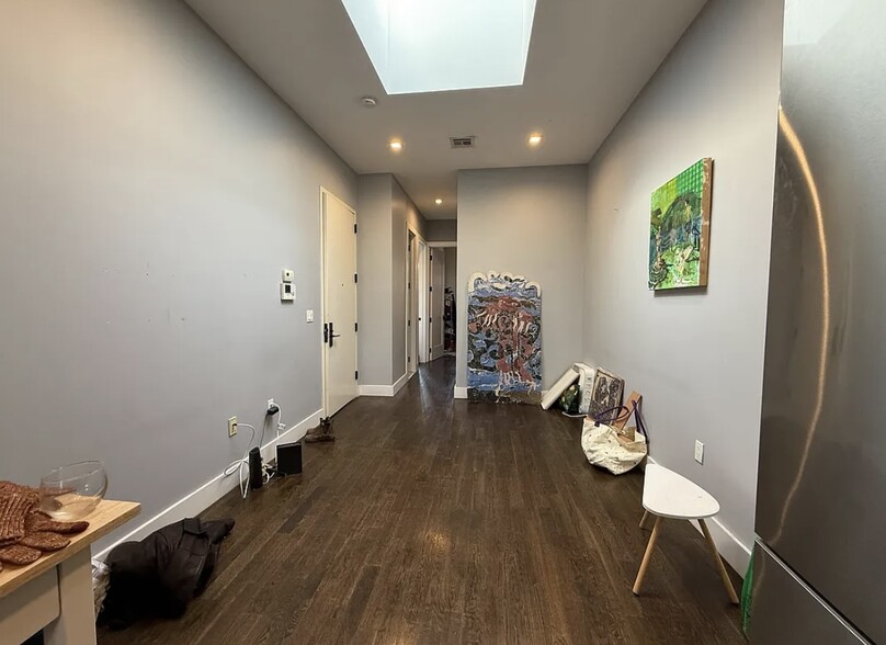 Building Photo - 5438 Arnold Ave