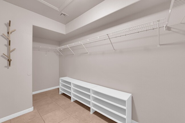 Building Photo - Don't miss out on this super cute 2-bedroo...