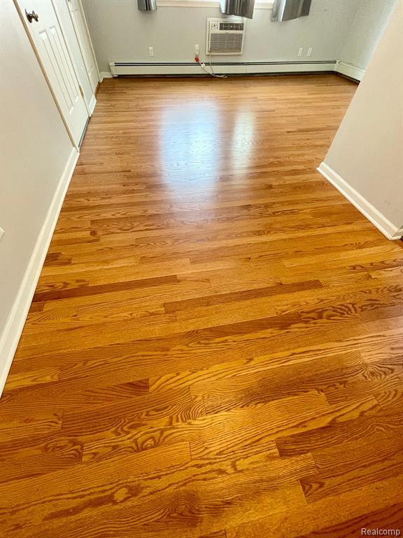 Building Photo - 525 Fairbrook St