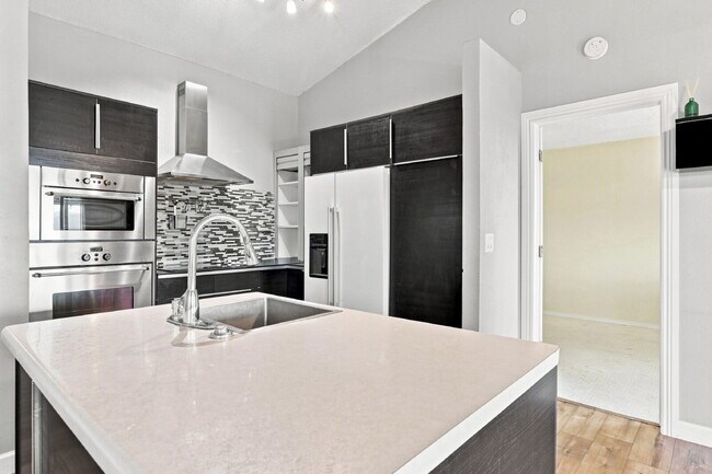 Building Photo - $2,145.95 - 3-bed, 2-bath located in Colorado Springs with a Washer and Dryer.