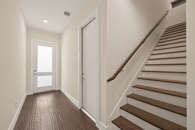 Building Photo - 5505 Robusto Pl