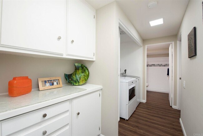 Building Photo - Turn-key 2 Bed 2 Bath retreat in Oceana 55...
