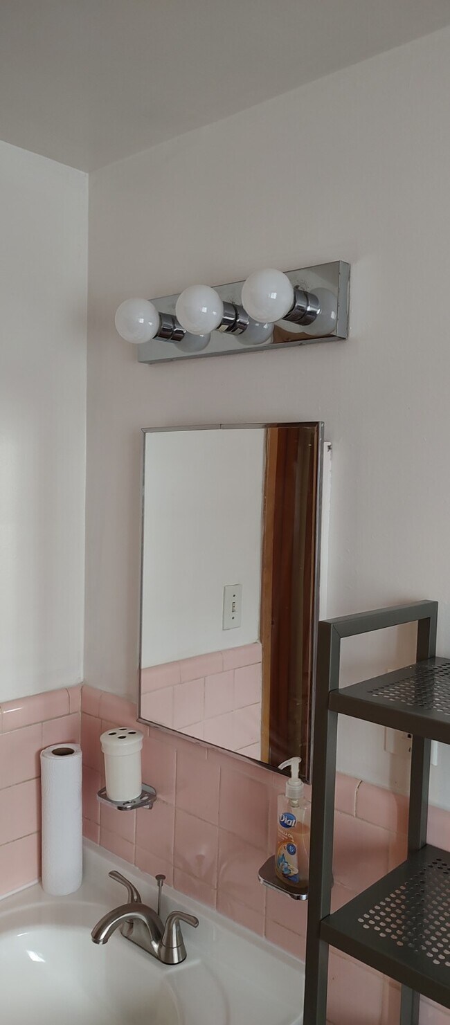 Building Photo - 20812 Littlestone Rd