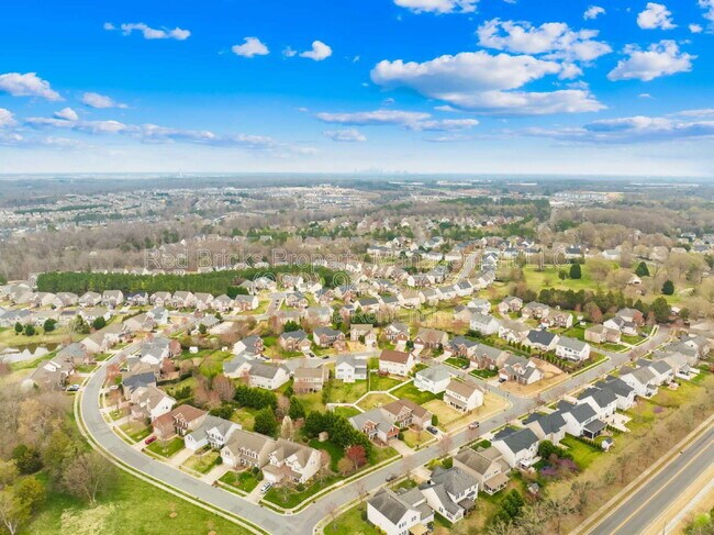 Building Photo - 9449 Glenburn Ln