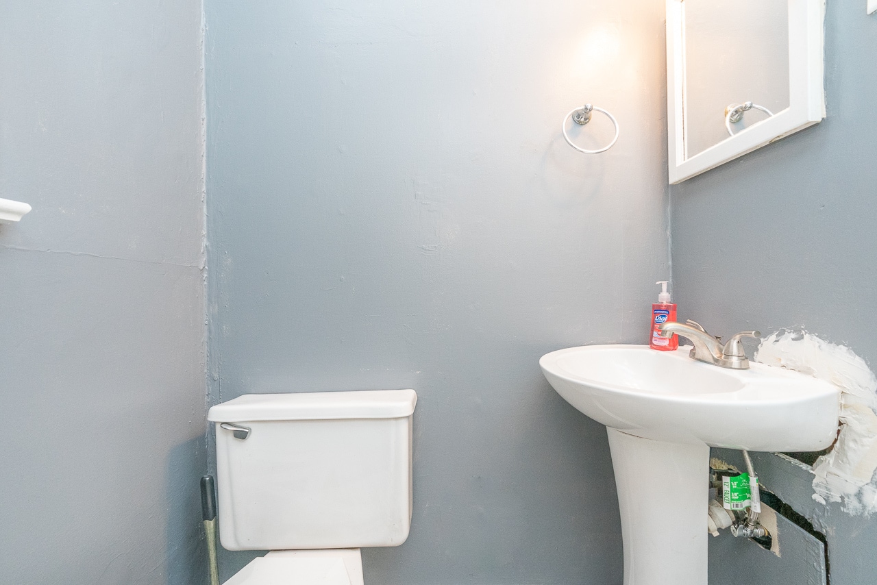 BATH 1 - ENTRY LEVEL - 2158 Indiana Ave